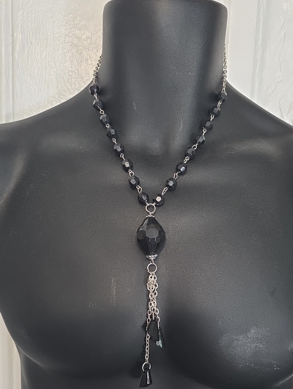 Elegant Black Beaded Tassel Necklace - Women Jewelry